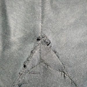 Dlaczego są dziury w dresach